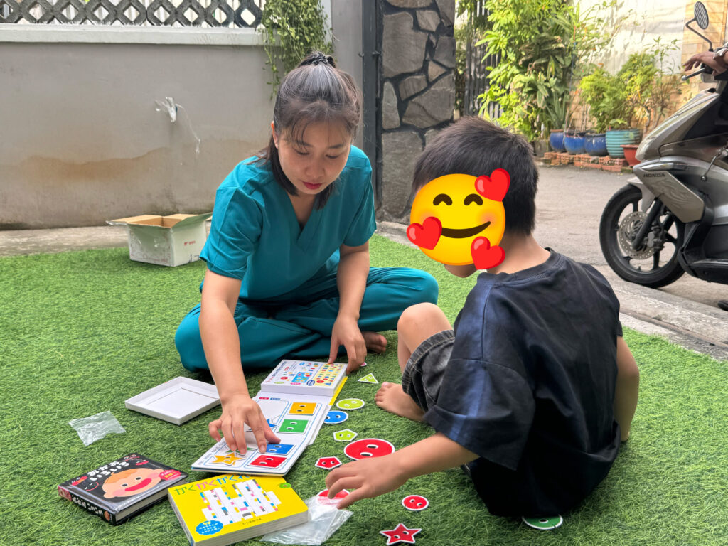 Sách hình học này là cuốn yêu thích nhất của D và B nè 2